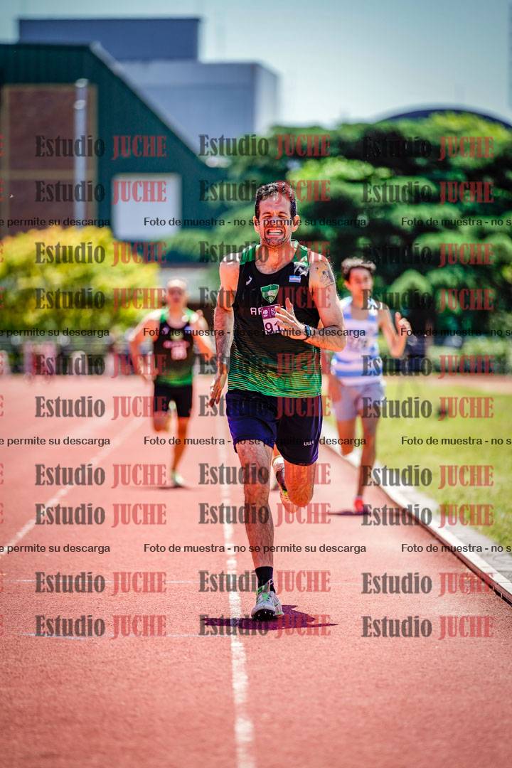 Fotos de los 800 m llanos de varones