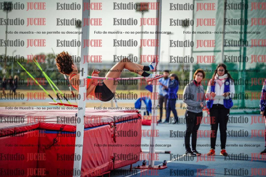 Fotos del salto en alto de mujeres