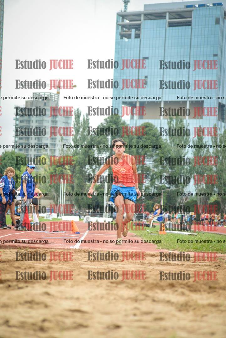 Fotos del salto triple - tabla de 8 y 10
