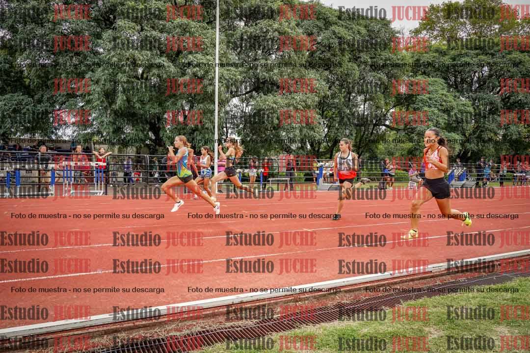 Fotos de los 80 m llanos de mujeres