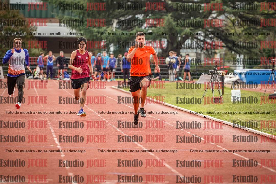 Fotos de los 100 m llanos de varones