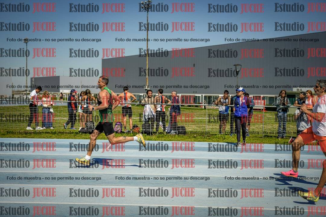 Fotos de los 800 m llanos de varones