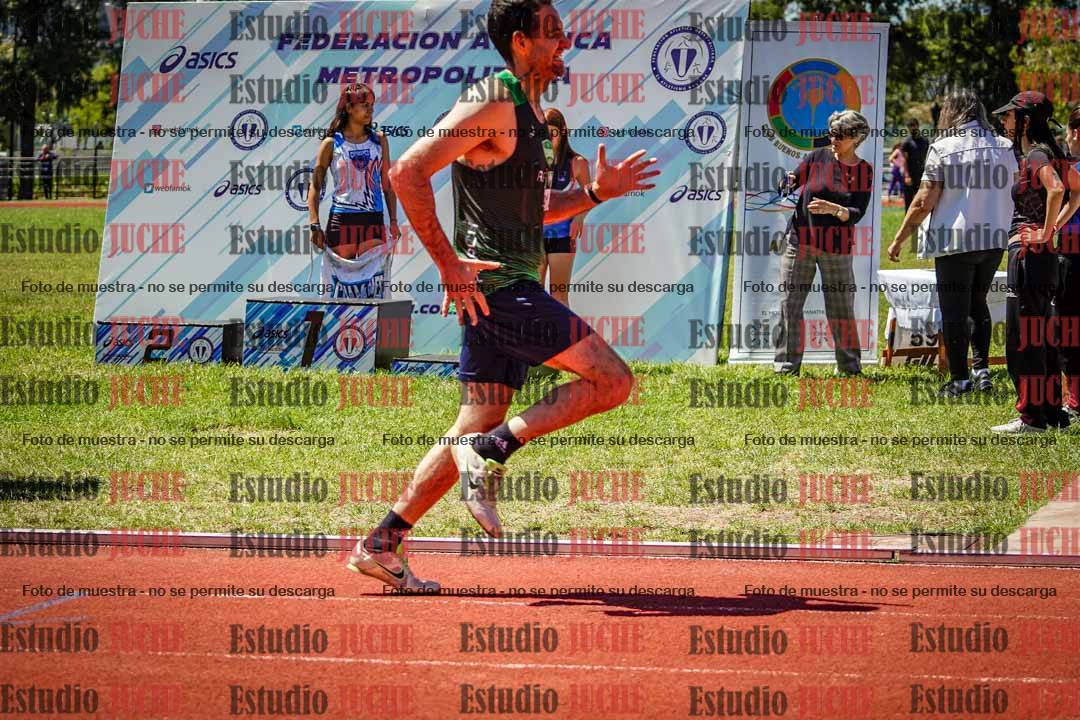 Fotos de los 800 m llanos de varones