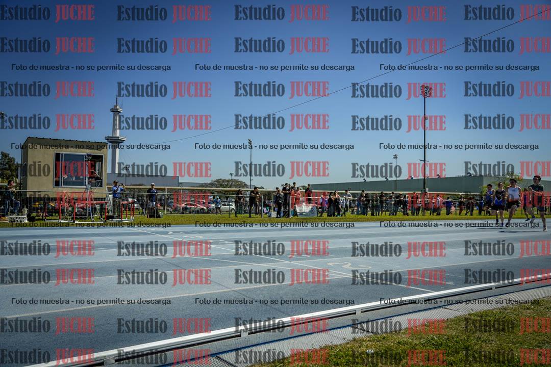 Fotos de los 100 m llanos de varones