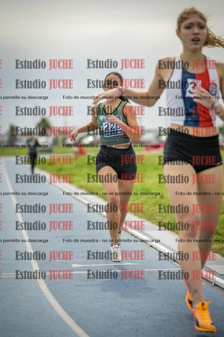 Fotos de los 800 m llanos de mujeres - U17