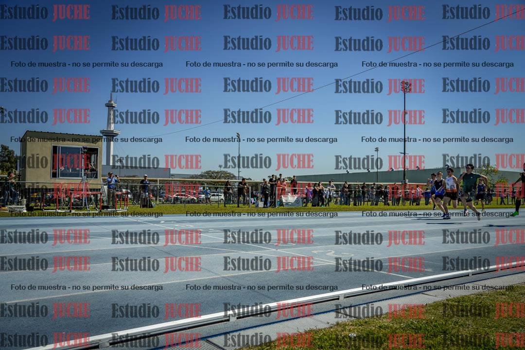 Fotos de los 100 m llanos de varones