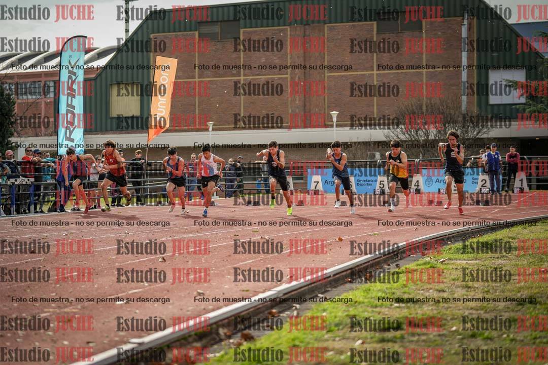 Fotos de los 100 m llanos de varones - decatlón 1
