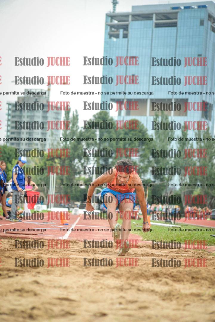 Fotos del salto triple - tabla de 8 y 10