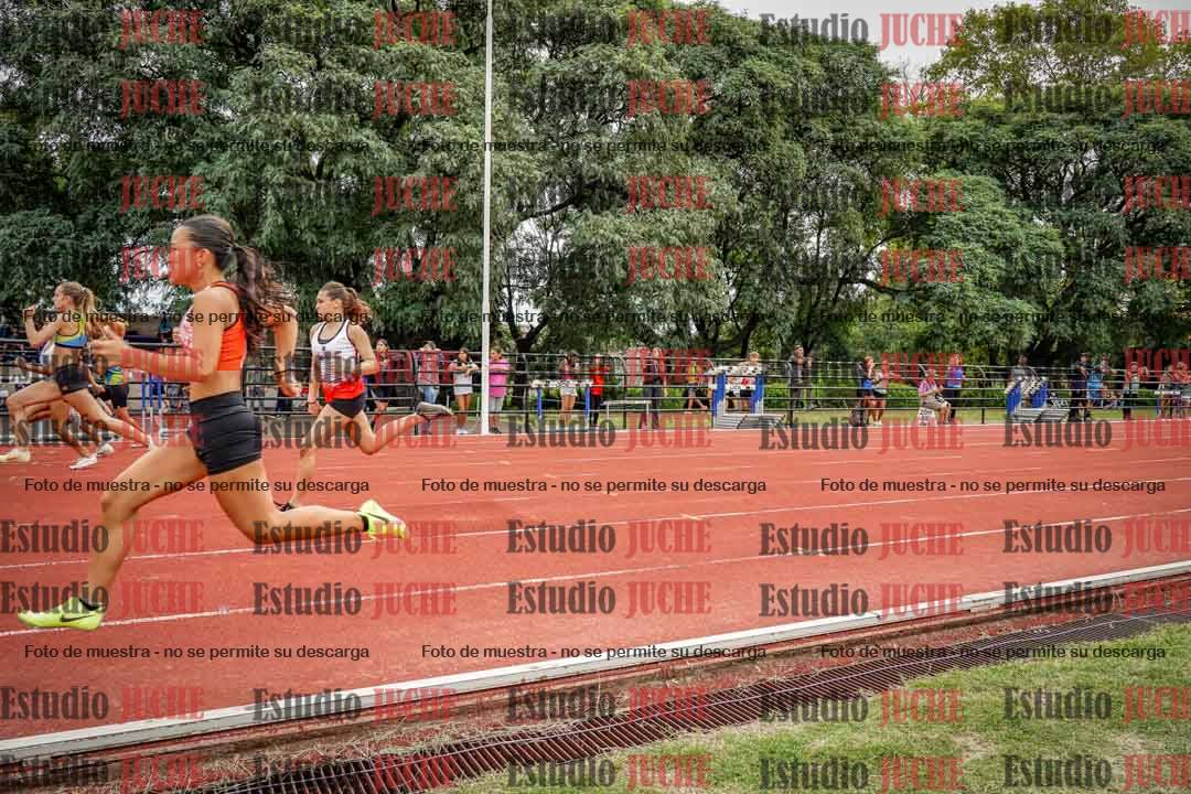Fotos de los 80 m llanos de mujeres