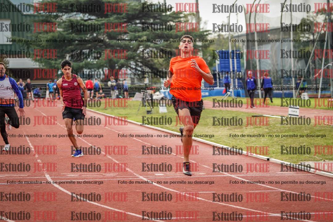 Fotos de los 100 m llanos de varones