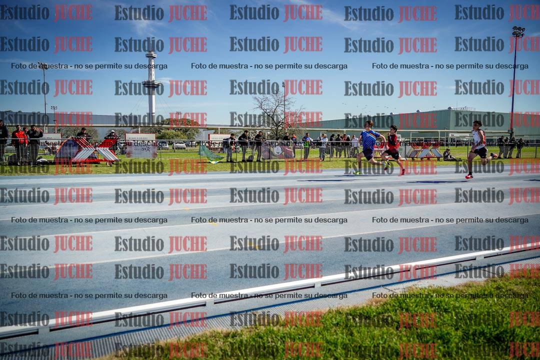Fotos de los 100 m llanos de varones
