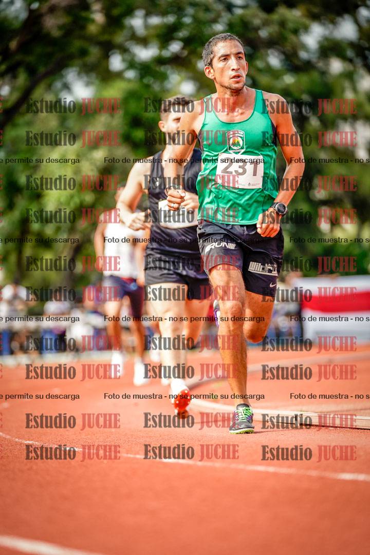 Fotos de los 3000 m llanos de varones