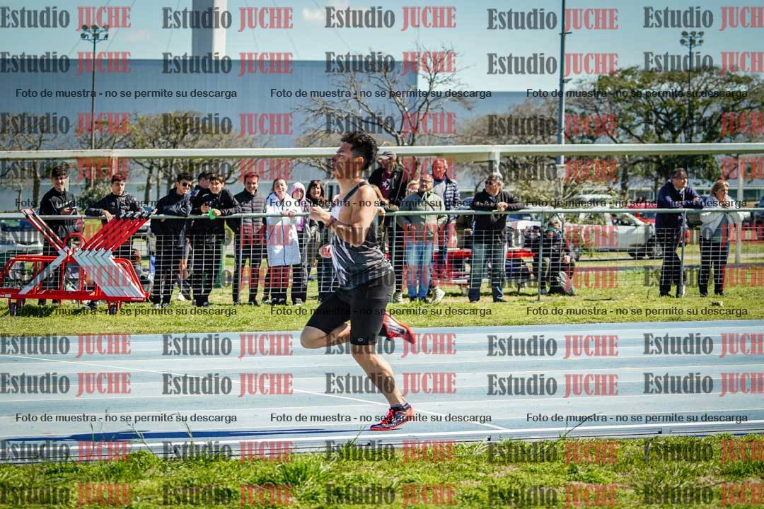 Fotos de los 800 m llanos de varones