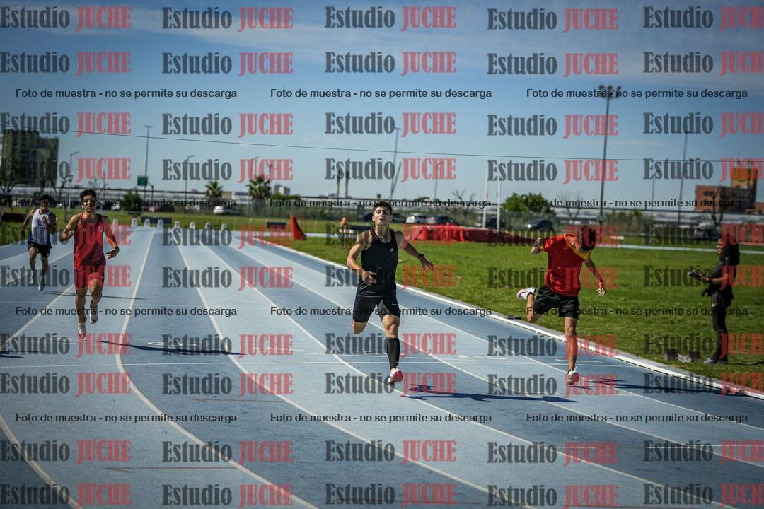 Fotos de los 400 m llanos de varones