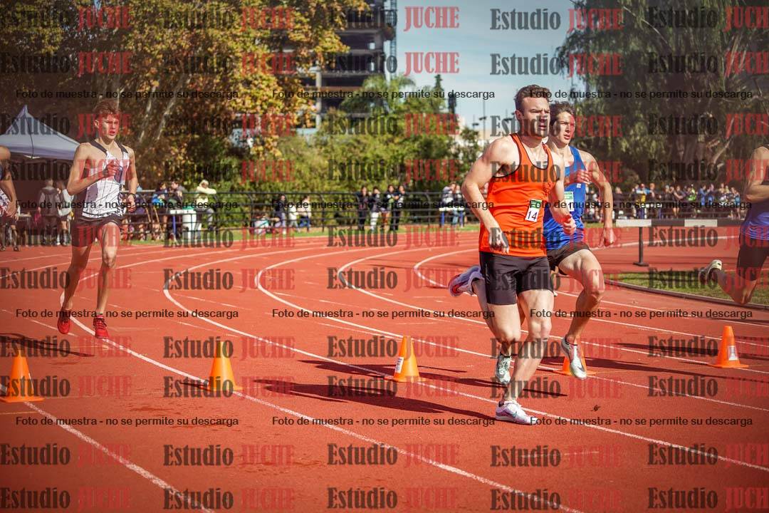 Fotos de los 800 m llanos de varones