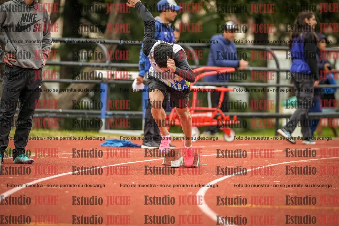 Fotos de los 200 m llanos de varones