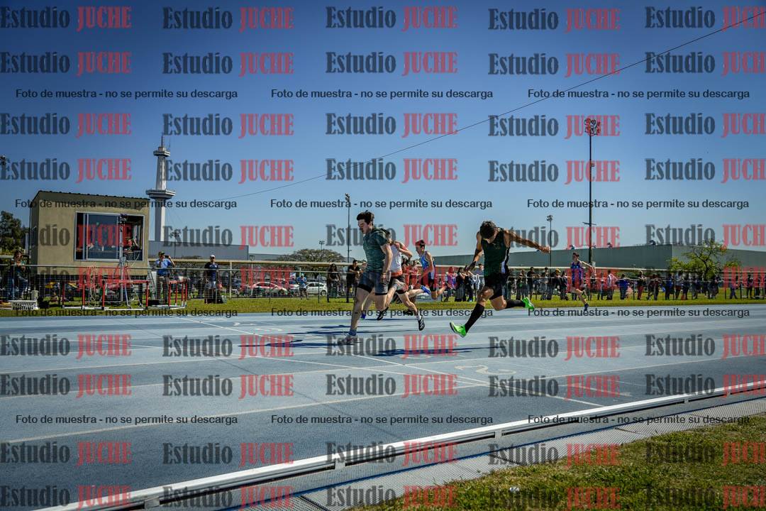 Fotos de los 100 m llanos de varones