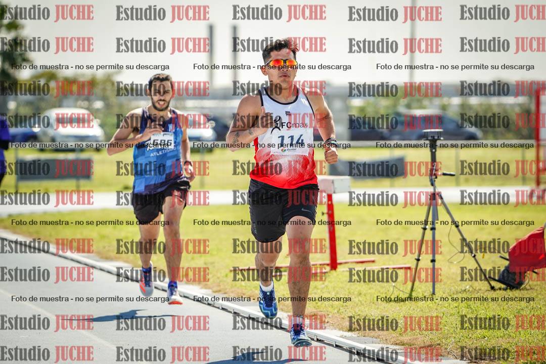 Fotos de los 800 m llanos de varones