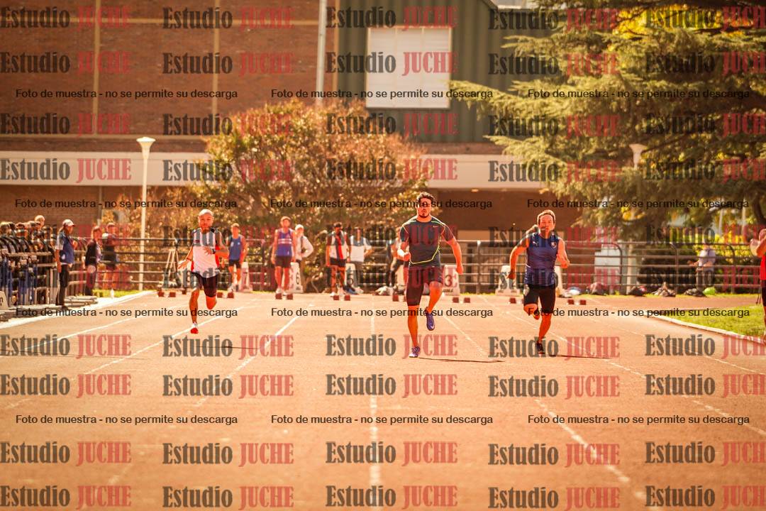 Fotos de los 100 m llanos de varones