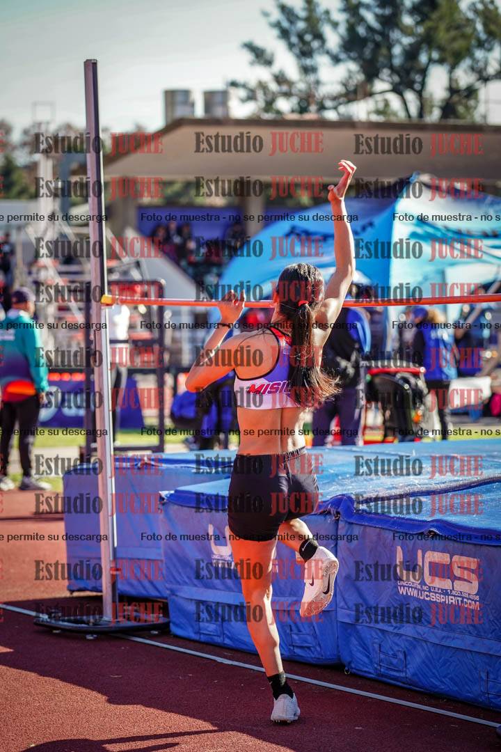 Fotos del salto en alto de mujeres