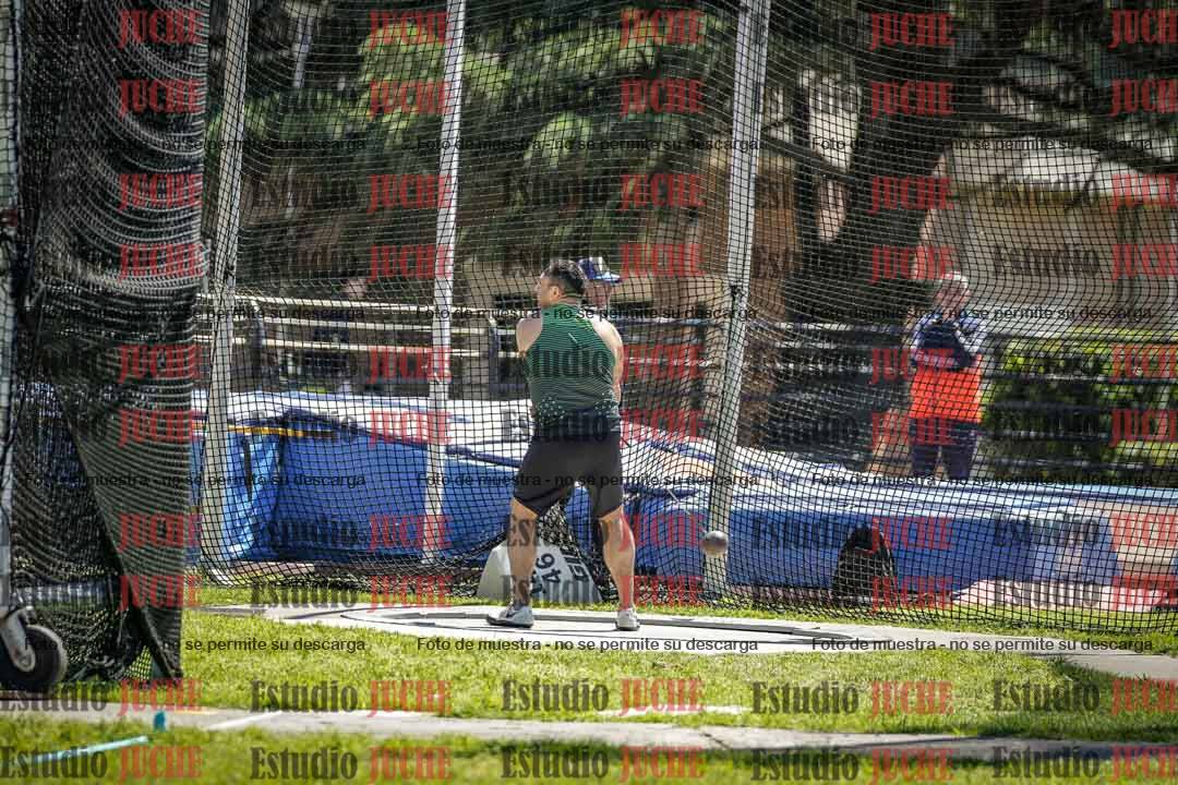 Fotos del lanzamiento de martillo de varones