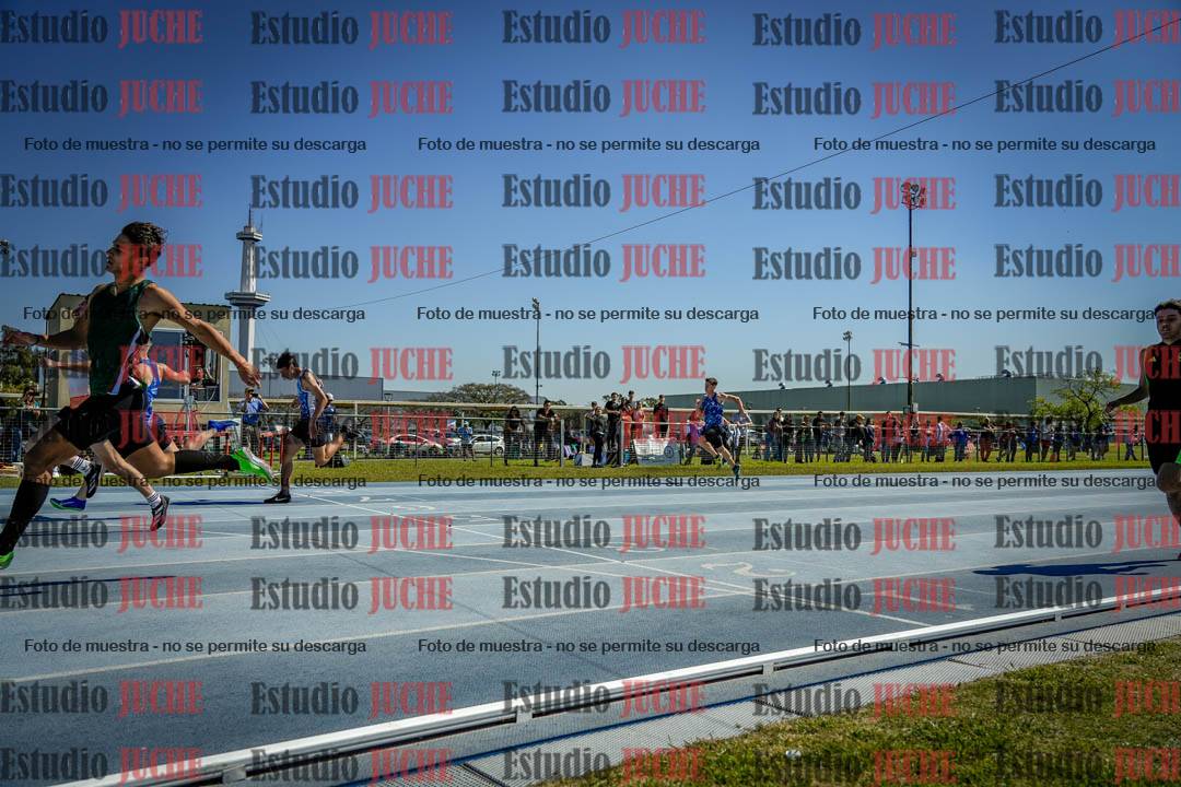Fotos de los 100 m llanos de varones