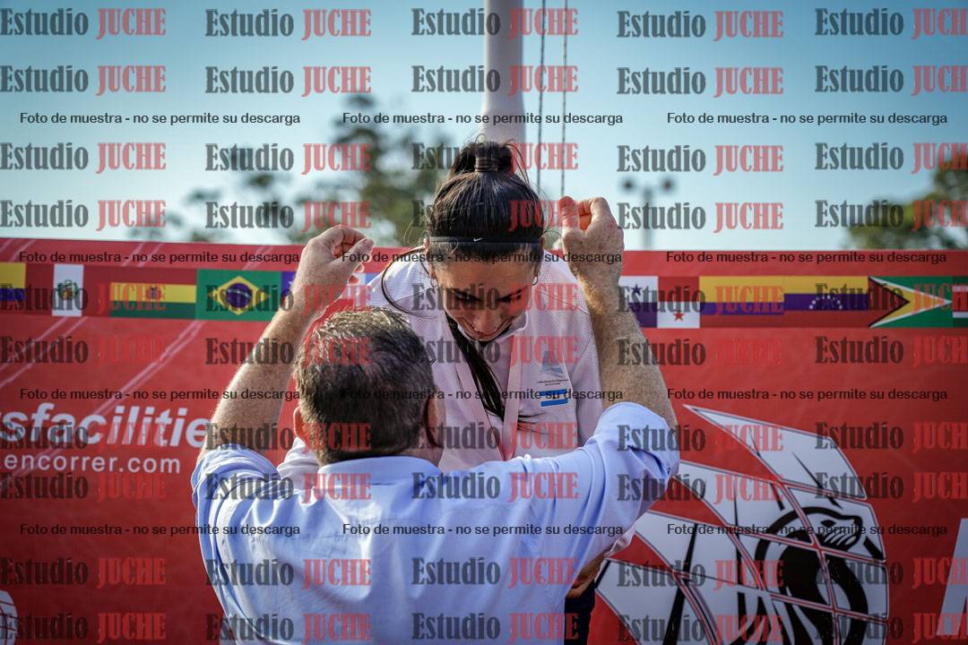 Fotos de algunos extras y podios del día 1