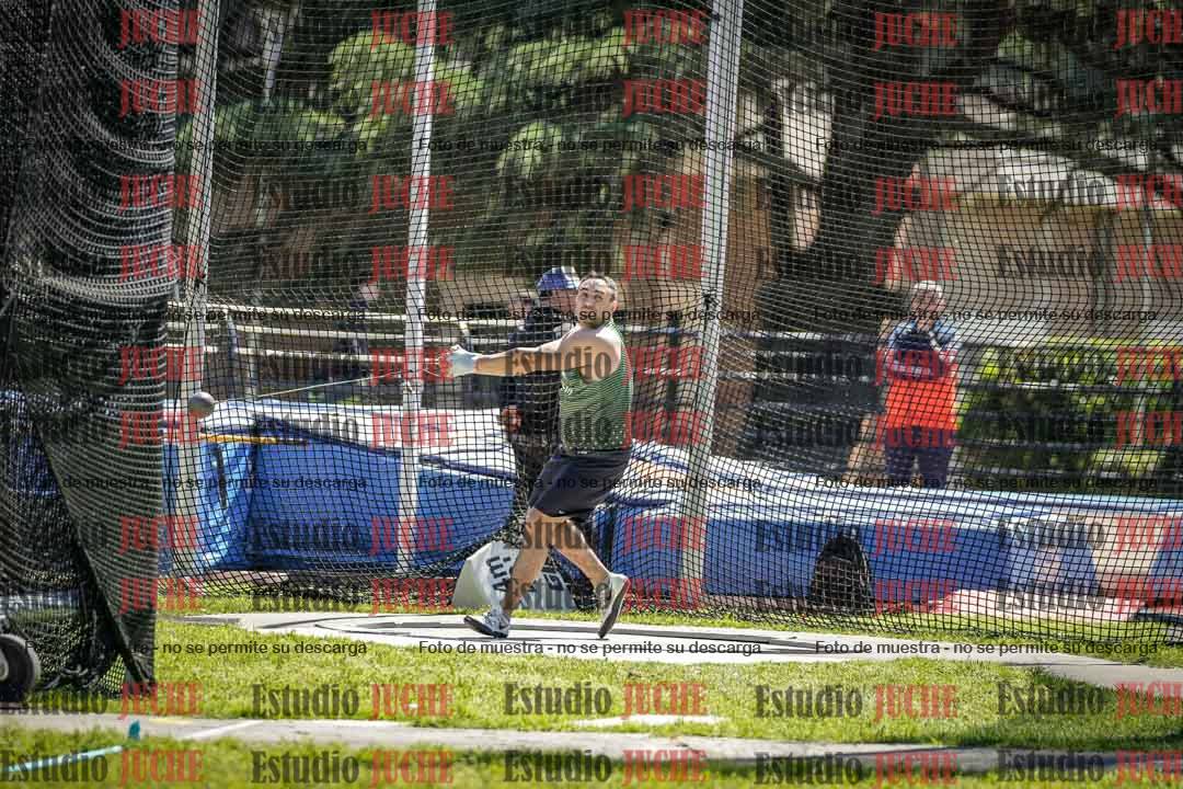 Fotos del lanzamiento de martillo de varones