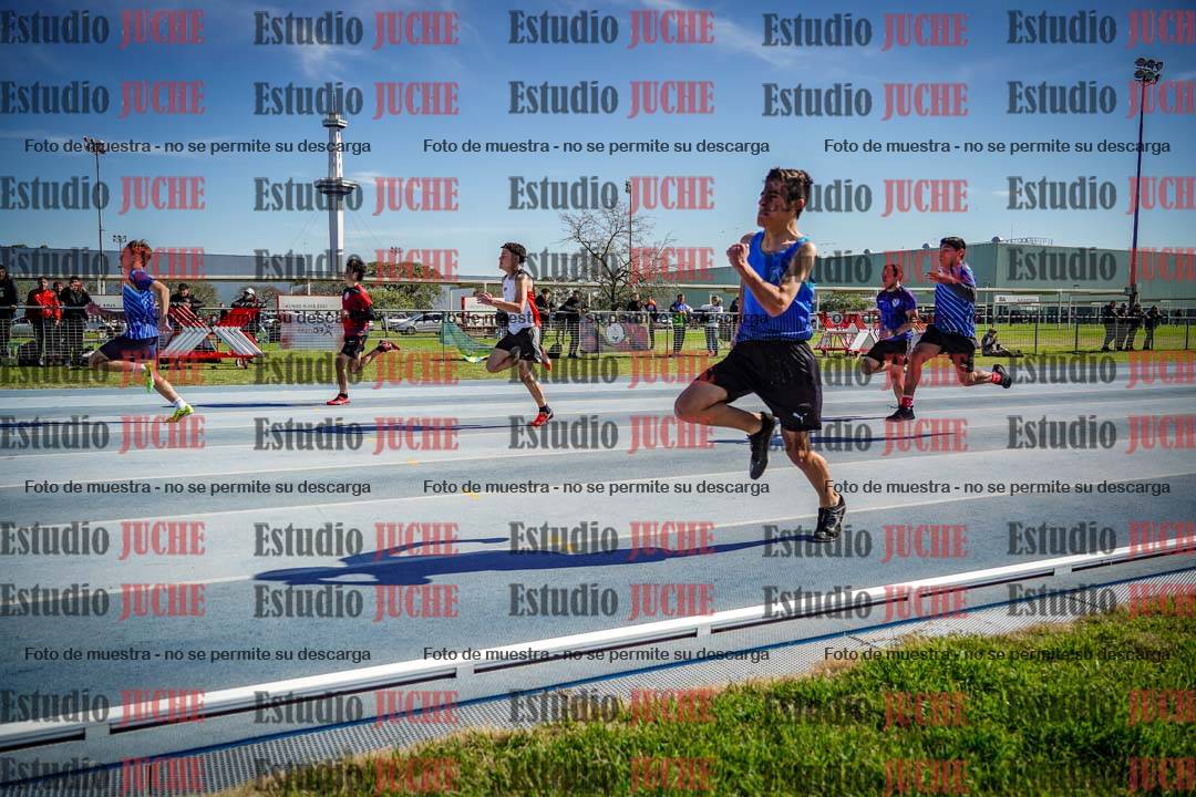 Fotos de los 100 m llanos de varones