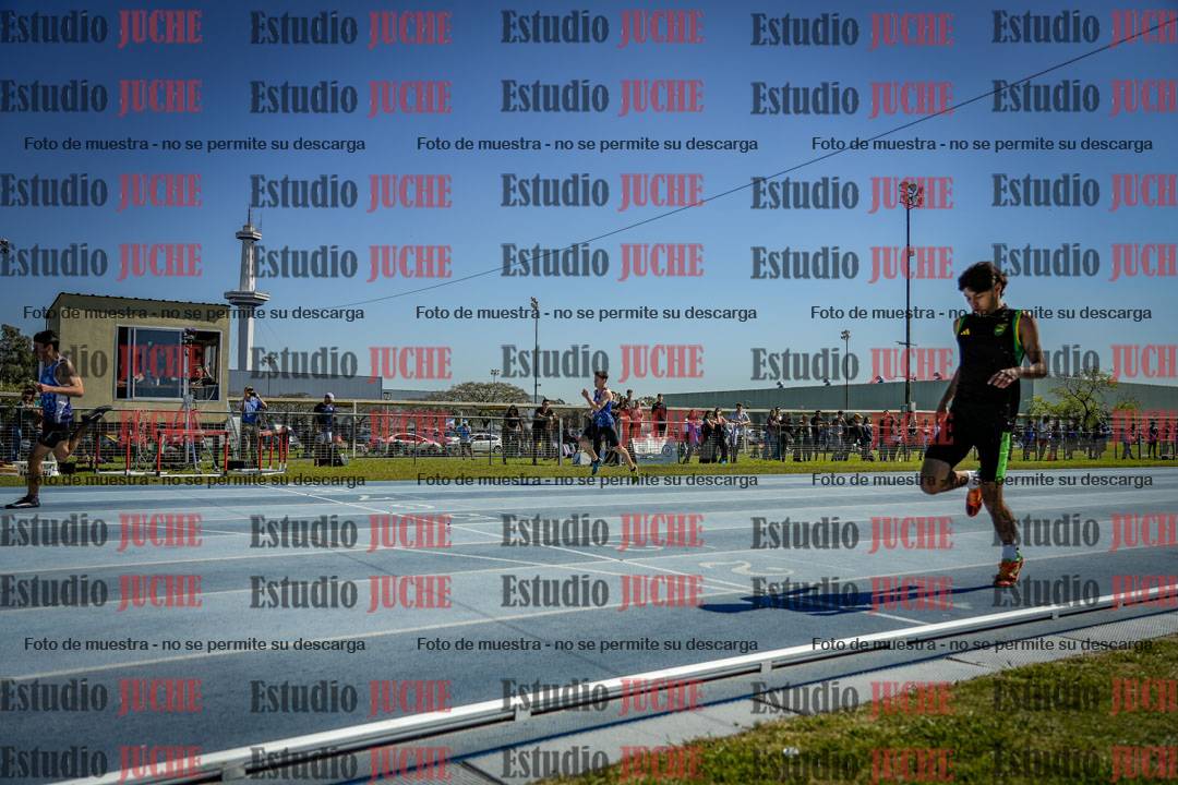 Fotos de los 100 m llanos de varones