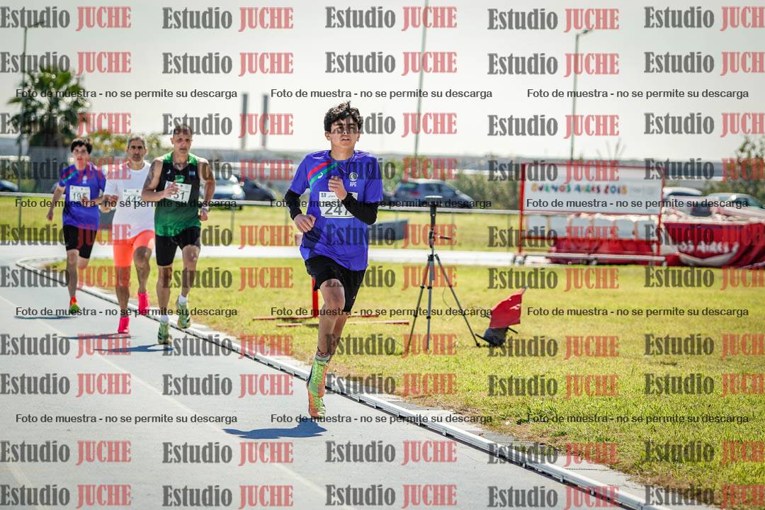 Fotos de los 800 m llanos de varones