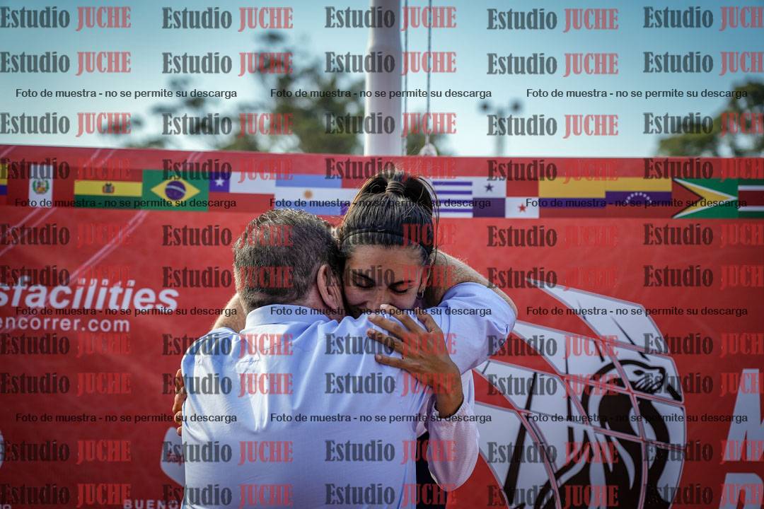 Fotos de algunos extras y podios del día 1
