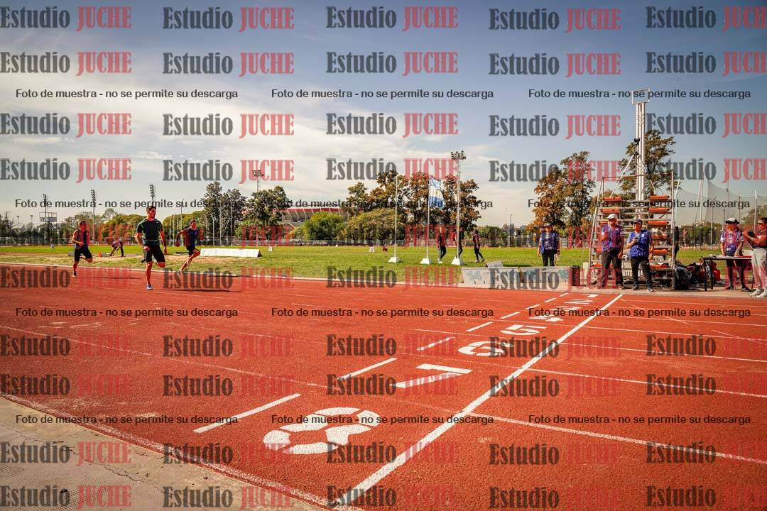 Fotos de los 100 m llanos de varones