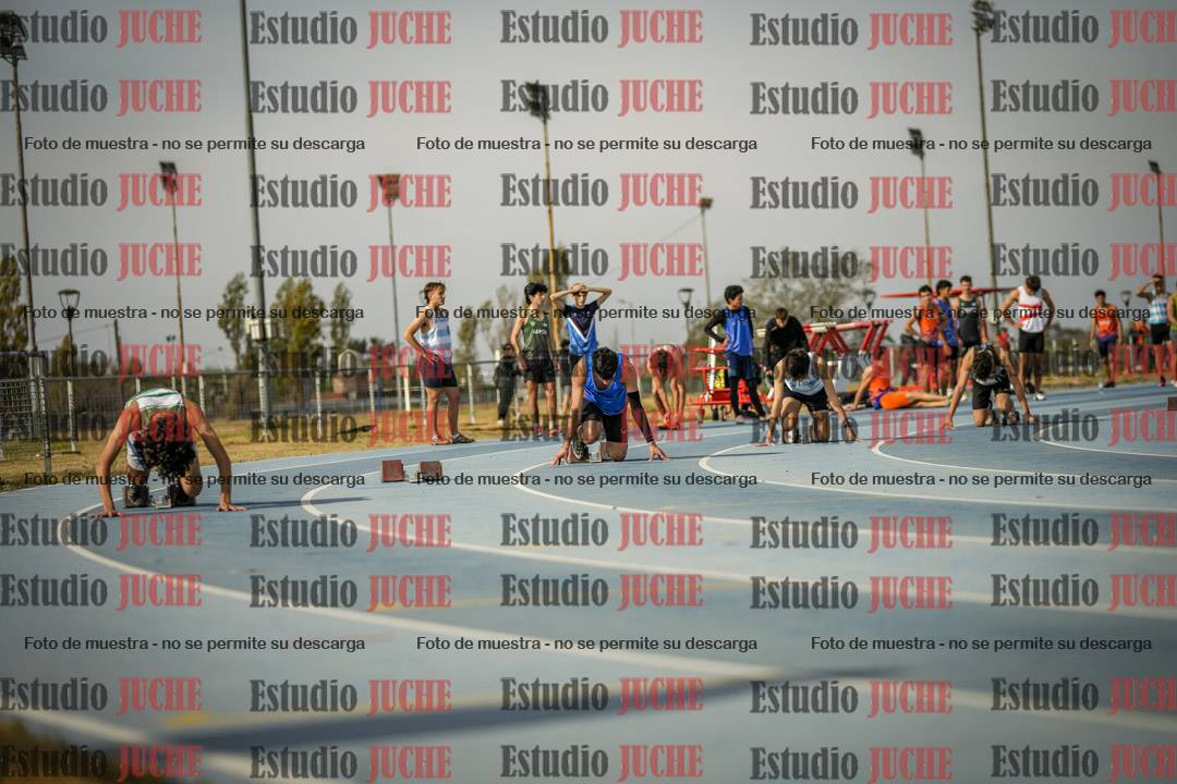 Fotos de los 200 m llanos de varones