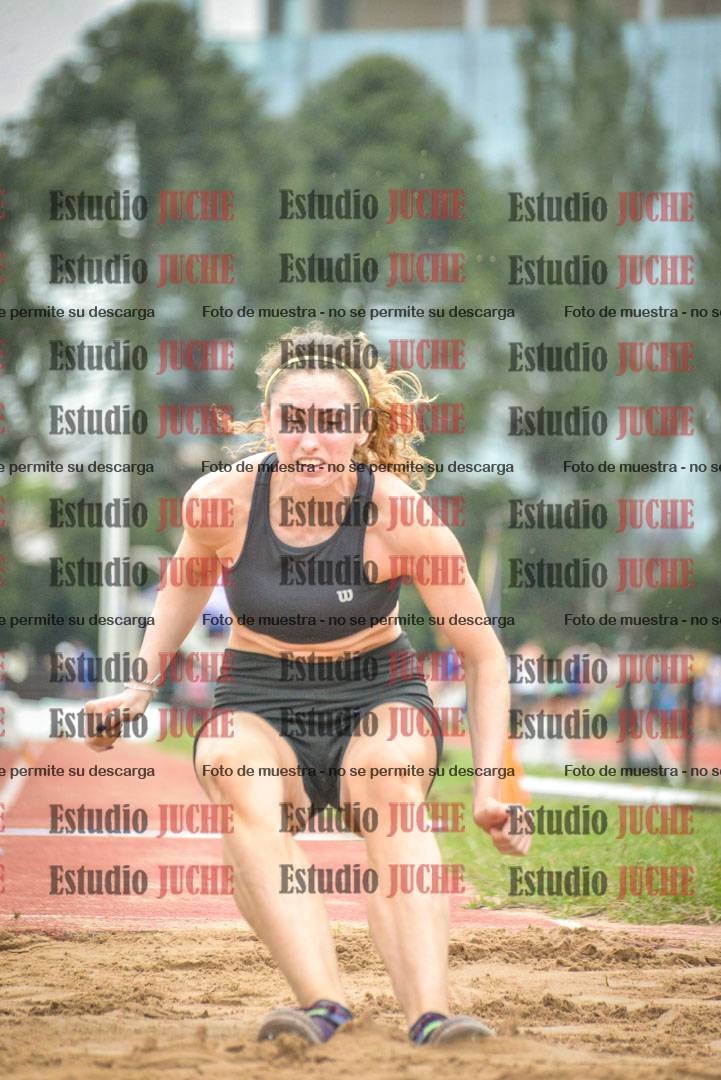 Fotos del salto triple - tabla de 8 y 10