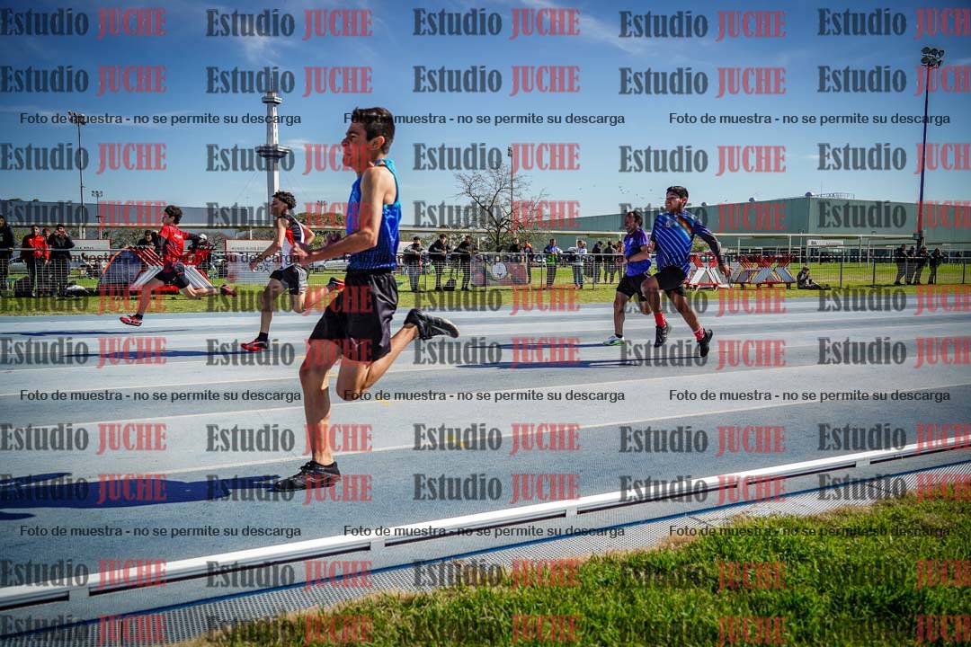 Fotos de los 100 m llanos de varones