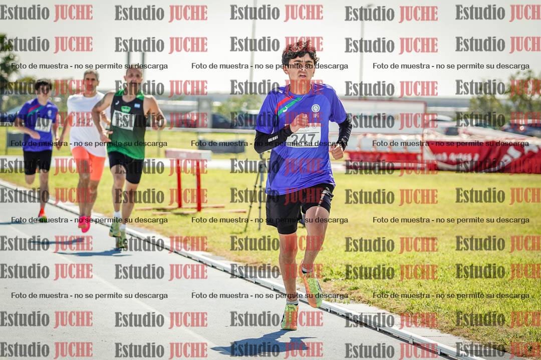 Fotos de los 800 m llanos de varones