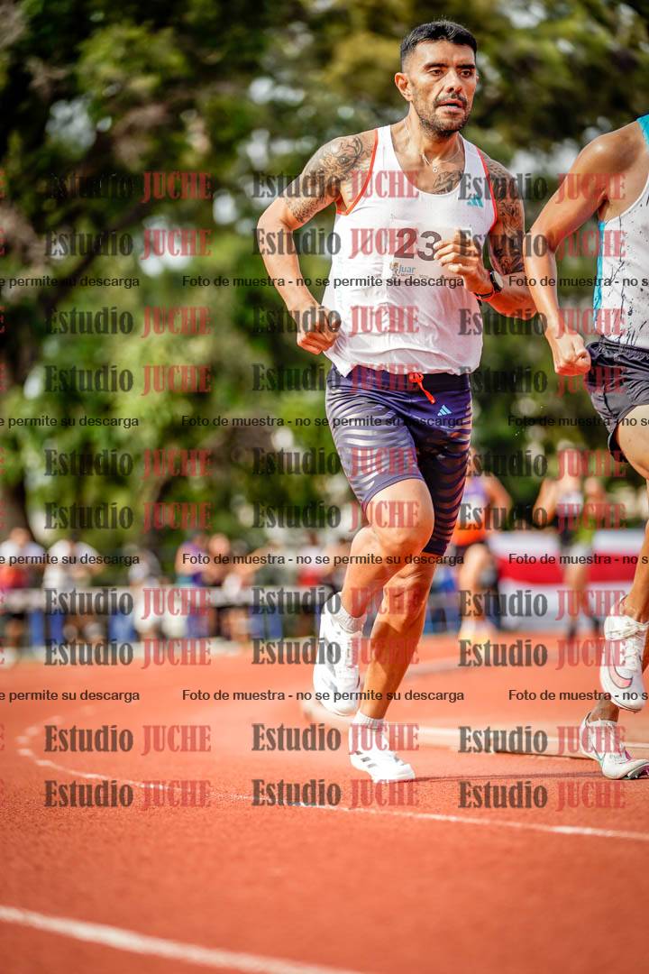 Fotos de los 3000 m llanos de varones