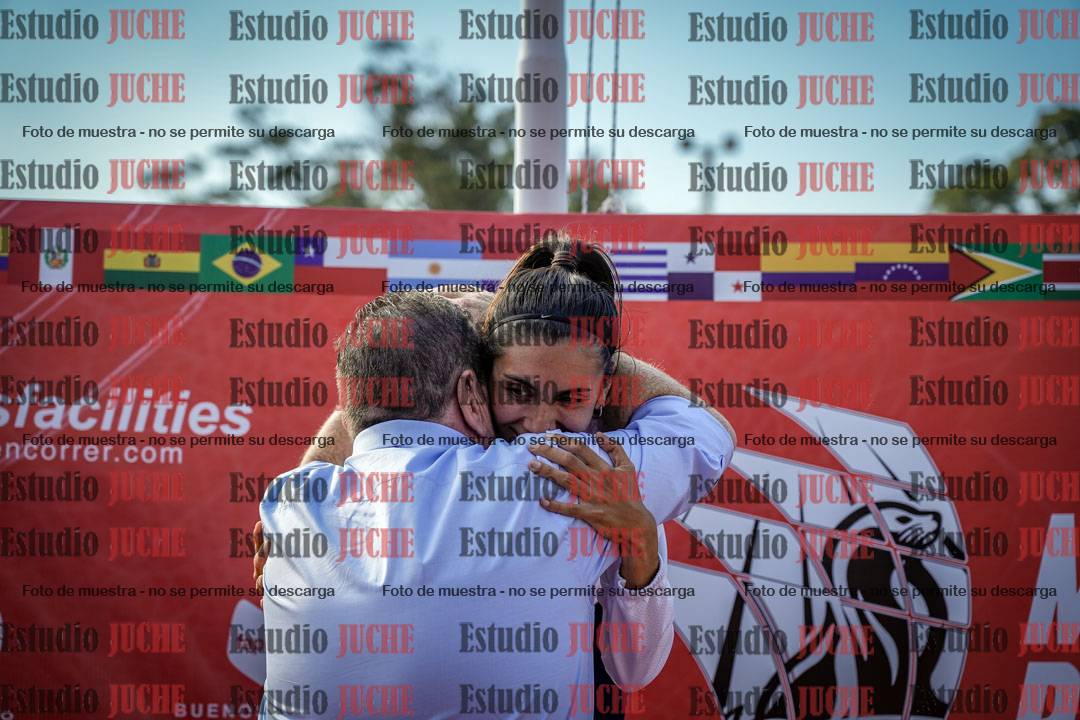 Fotos de algunos extras y podios del día 1