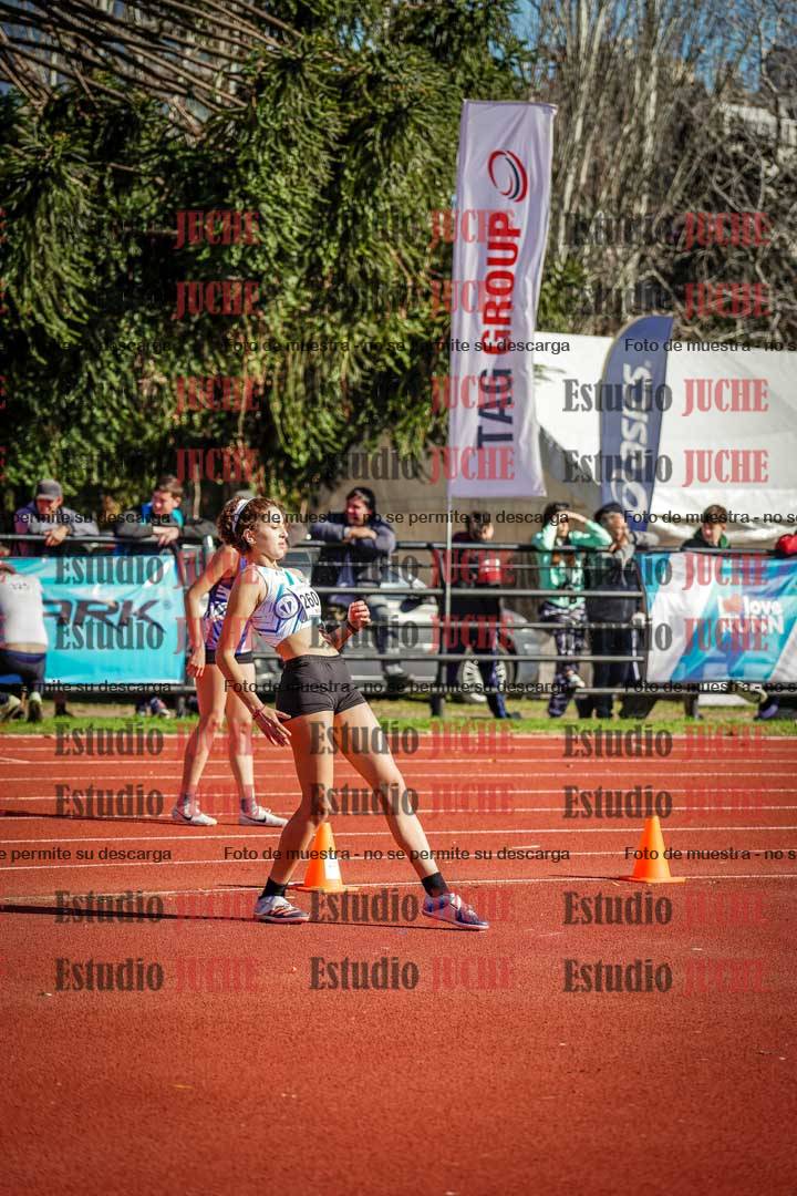Fotos del salto en alto de mujeres