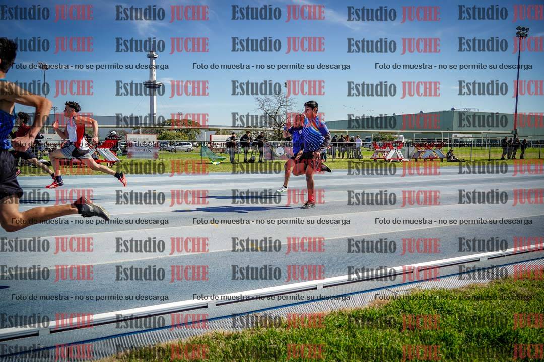 Fotos de los 100 m llanos de varones