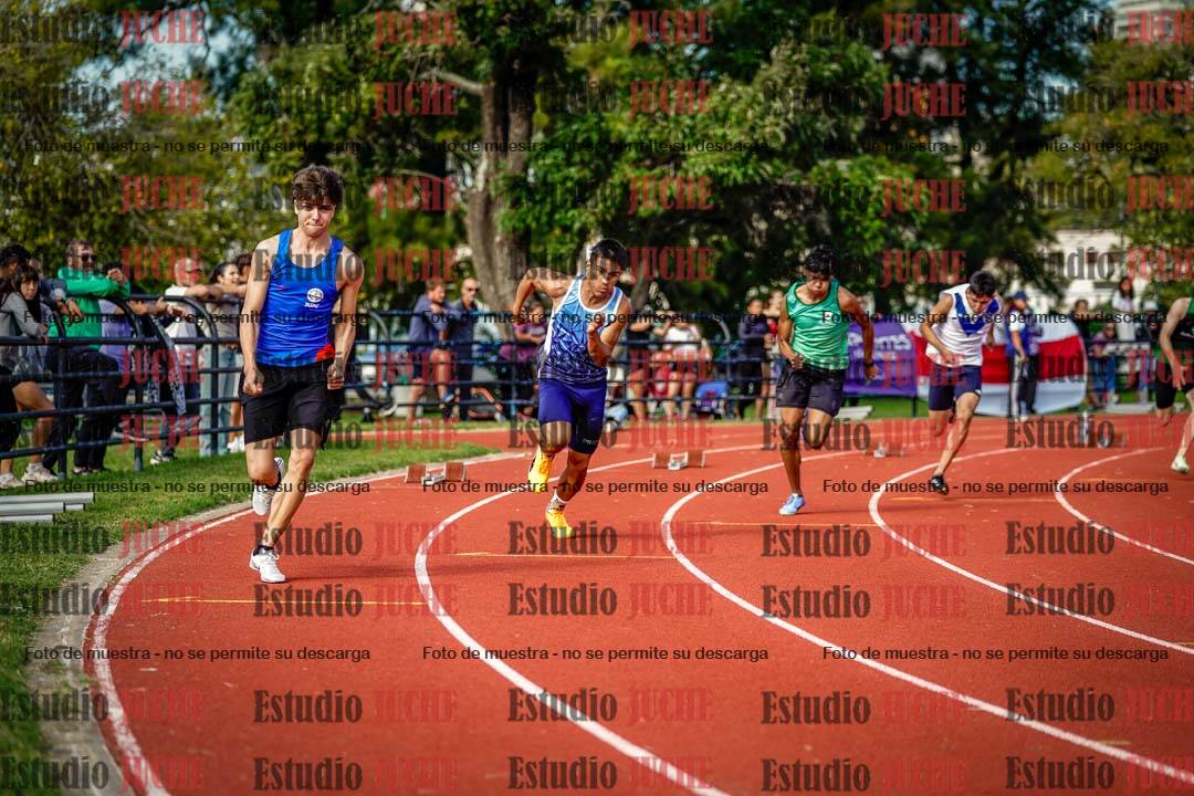 Fotos de los 200 m llanos de varones
