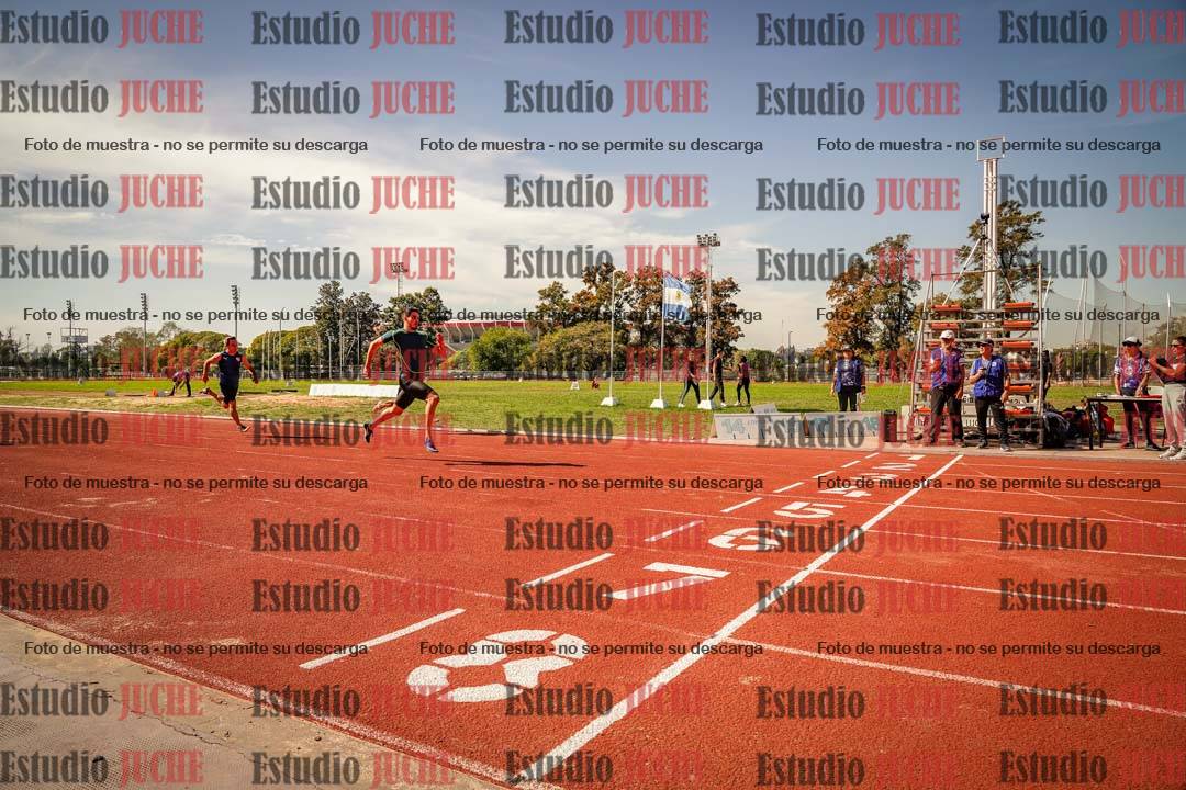 Fotos de los 100 m llanos de varones