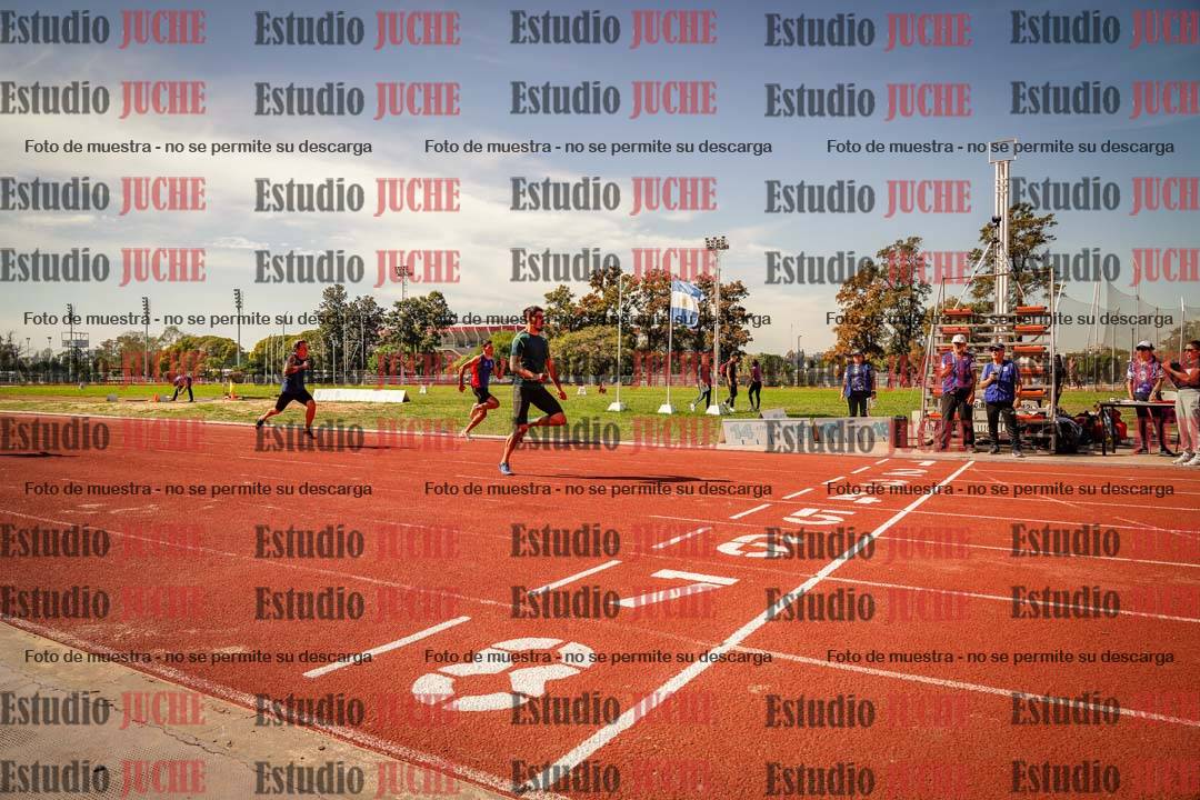 Fotos de los 100 m llanos de varones