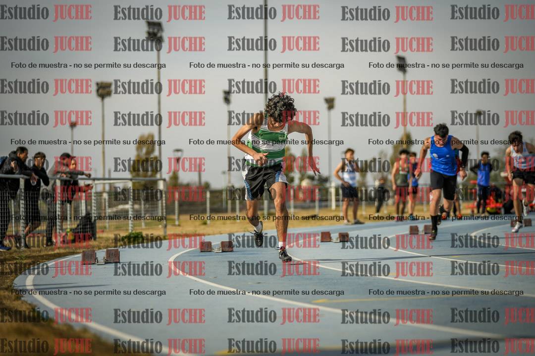 Fotos de los 200 m llanos de varones