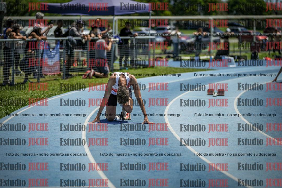 Fotos de los 400 m con vallas de varones
