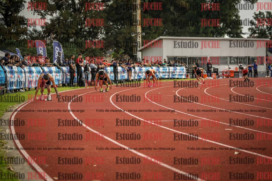 Fotos de los 400 m llanos de varones