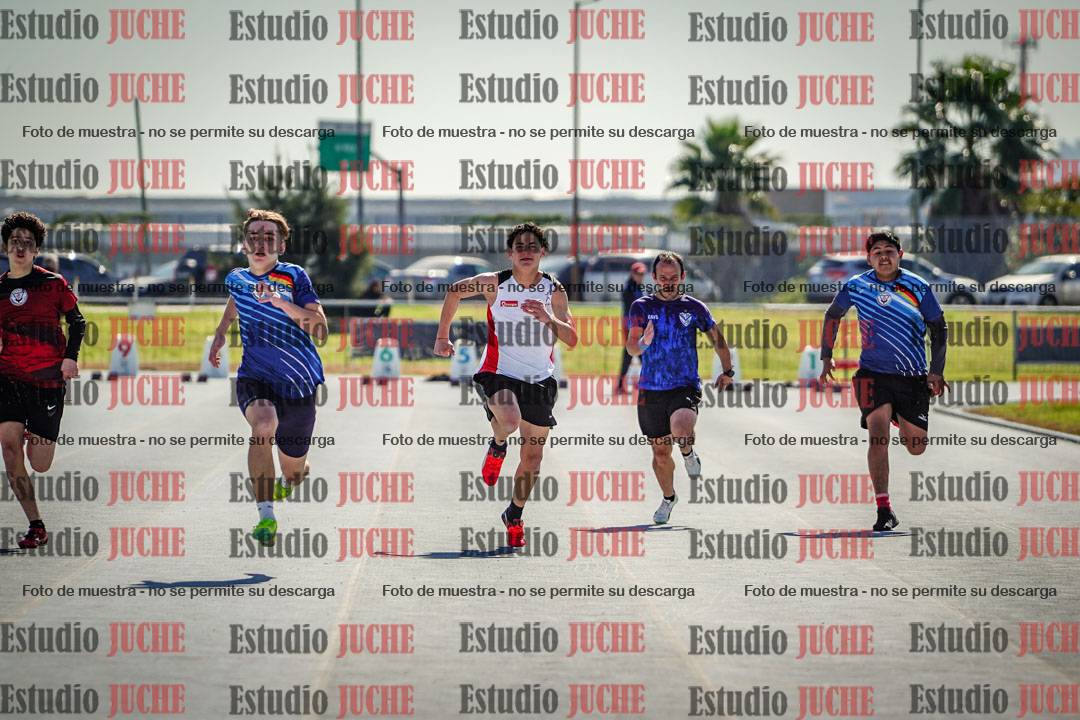 Fotos de los 100 m llanos de varones
