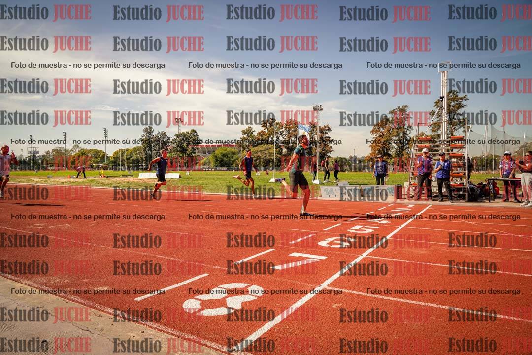 Fotos de los 100 m llanos de varones