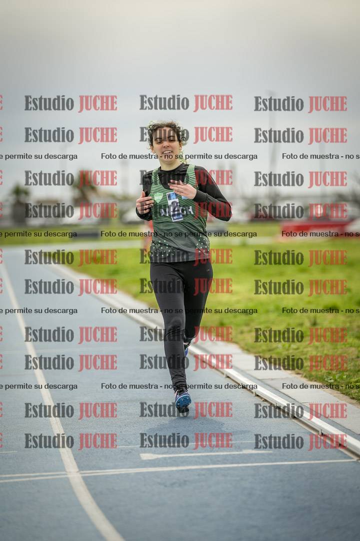 Fotos de los 800 m llanos de mujeres - U17